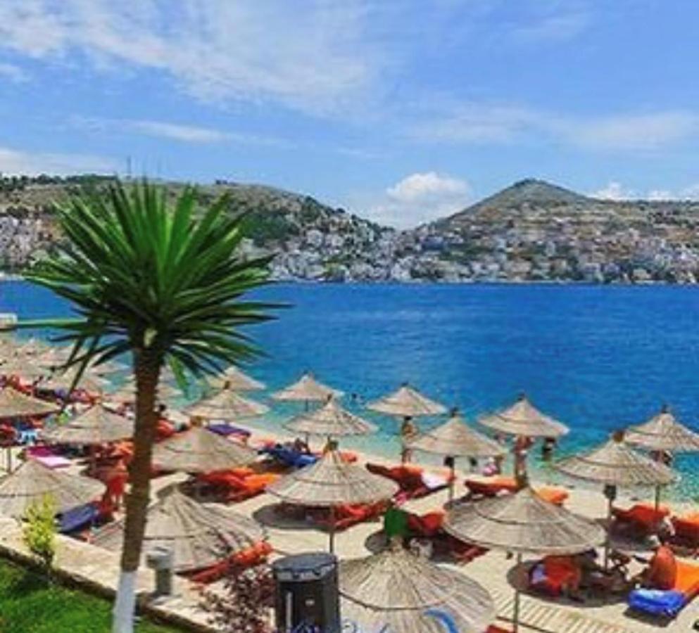 Luxury King And Queen Apartment For Royal Holiday Sarandë 外观 照片